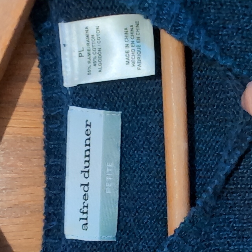 Floral Knit Sweater - Picture 5 of 5